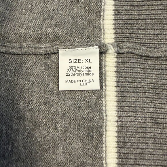 Dokotoo Button-down Cardigan NWOT. Womens XL. - Picture 5 of 5